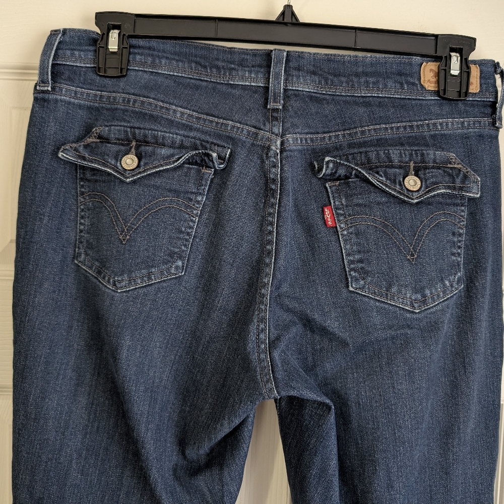 Levi's 515 Women's Bootcut Jeans Size 30x32 (10) - Picture 4 of 9